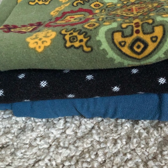 4 pairs of lularoe leggings. - Picture 2 of 4